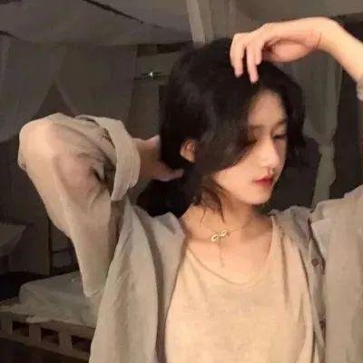脱下僧袍的人
